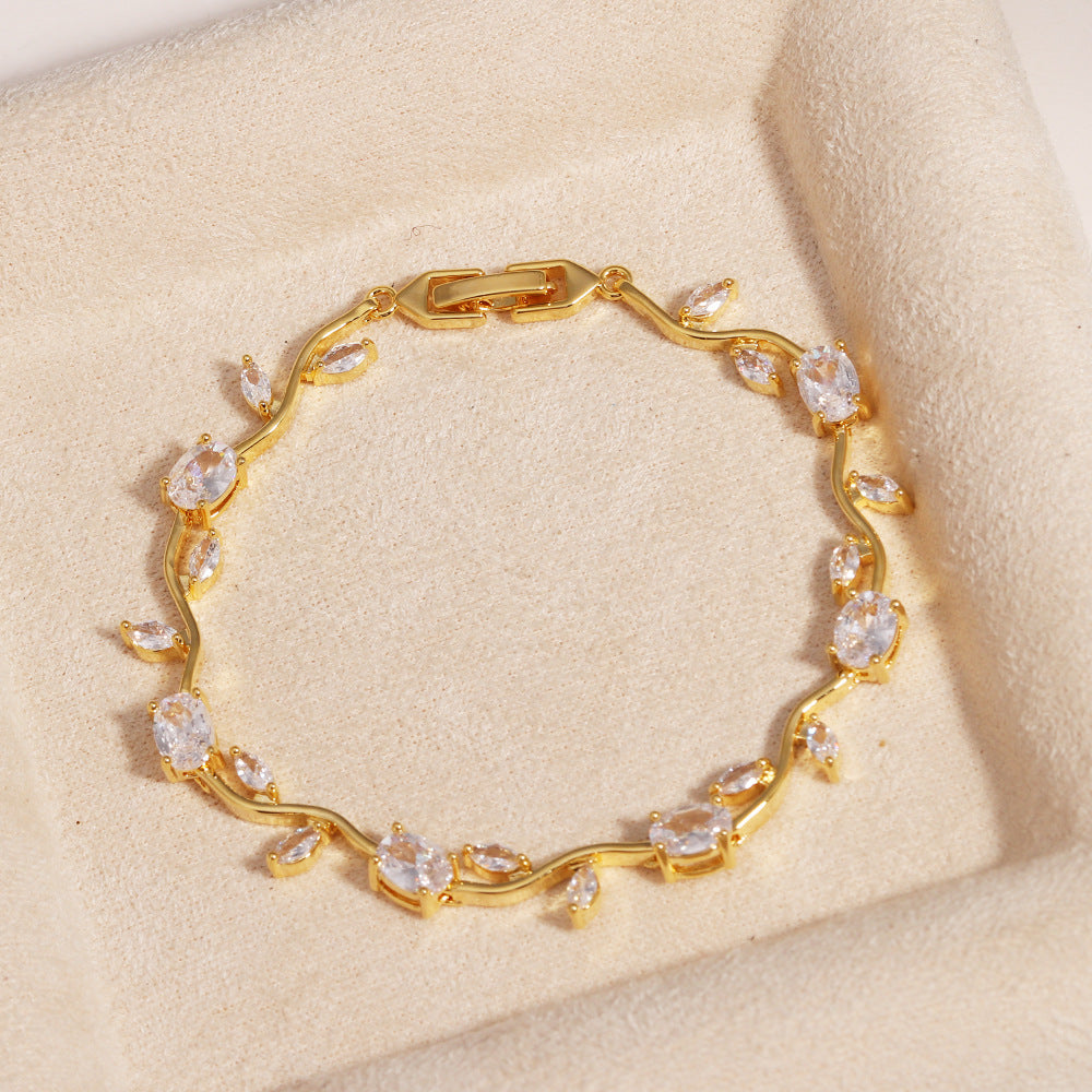 Adjustable Natural Stone Light Luxury Premium Bracelet. Shop Now 🛍️